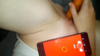 Teen girl masturbates to orgasm in amateur video